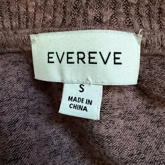 Evereve Women's Dusty Rose Heather V-Neck Sweater - Picture 3 of 6